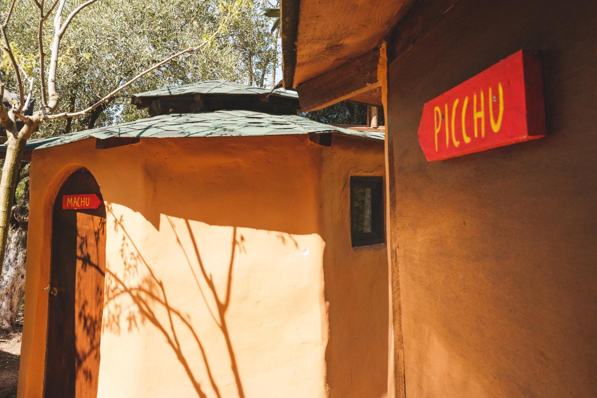فندق Nisi Glamping باراليا راشون الغرفة الصورة