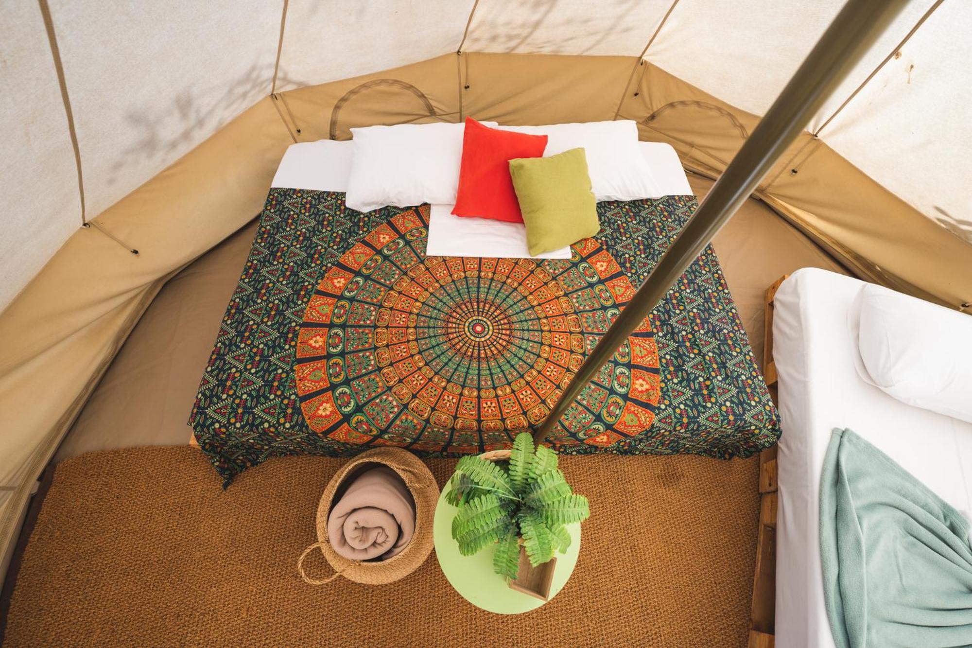 فندق Nisi Glamping باراليا راشون الغرفة الصورة