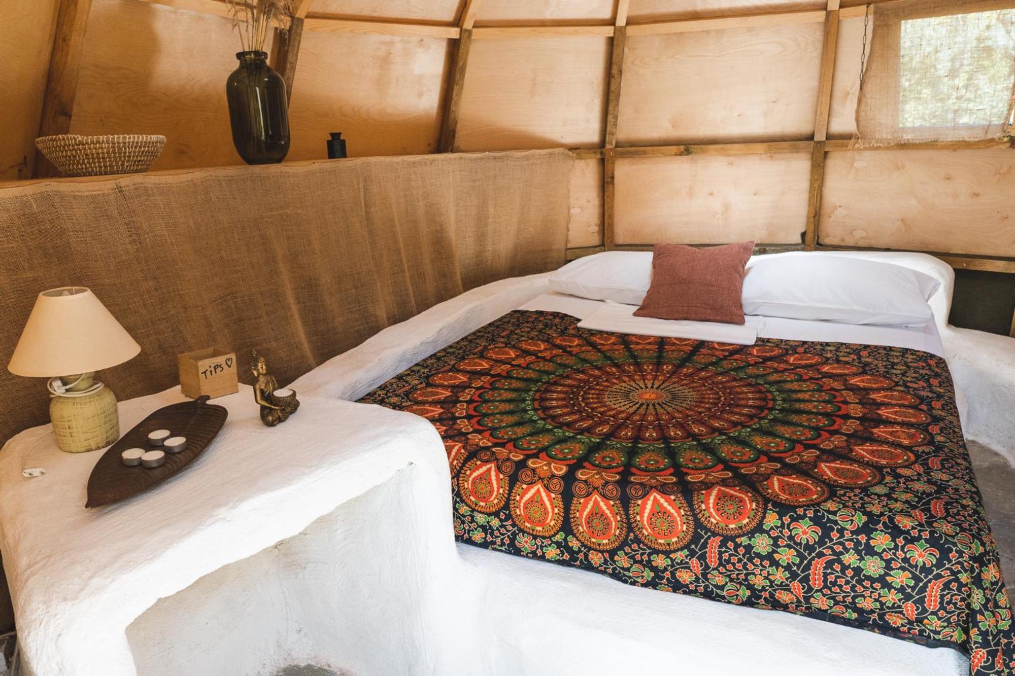 فندق Nisi Glamping باراليا راشون الغرفة الصورة